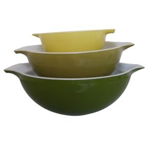 Vintage Pyrex Verde Green Yellow Cinderella Nesting Mixing Bowls Set 444,443,441